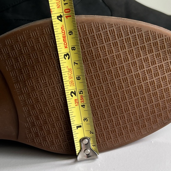 Clarks Women's Camzin Dime Black Leather Ankle Boot Size 9M Buckle Booties - Picture 15 of 16